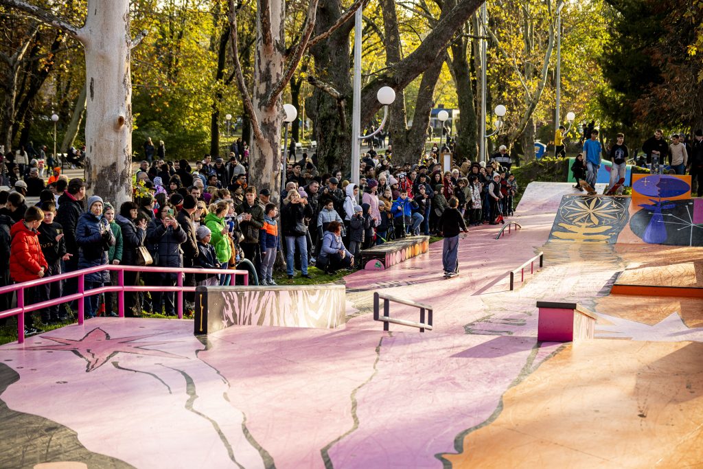 Скейт парк „Youth park“ — Русе — снимка 103