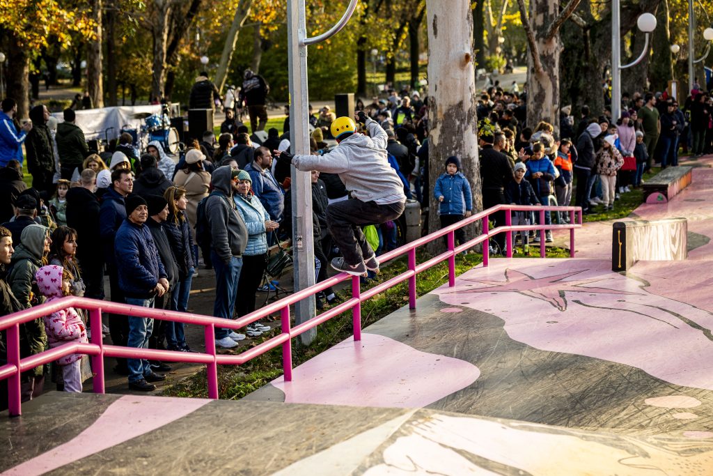 Скейт парк „Youth park“ — Русе — снимка 100