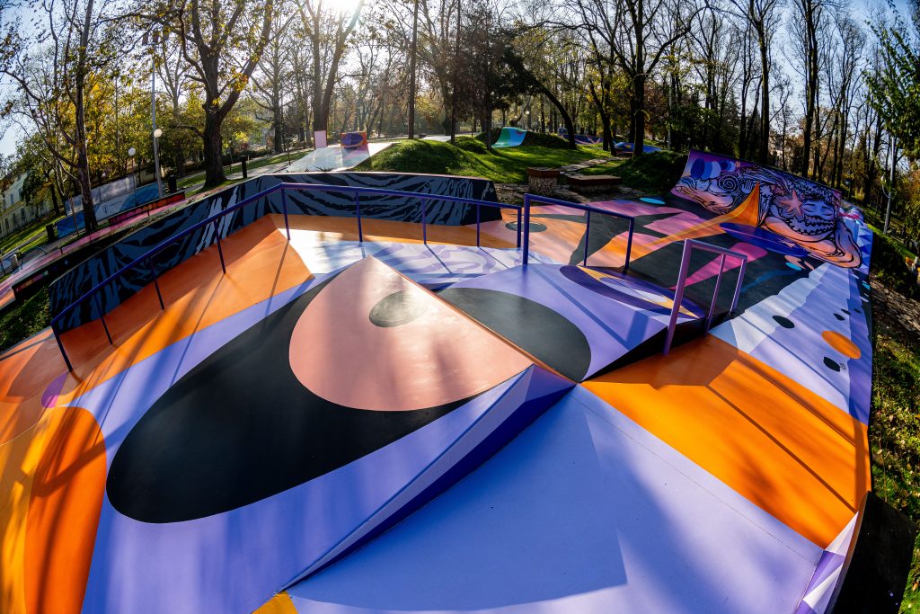 Скейт парк „Youth park“ — Русе — снимка 37
