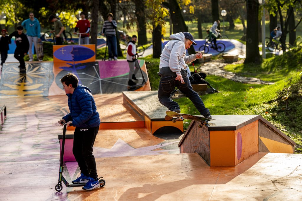 Скейт парк „Youth park“ — Русе — снимка 96