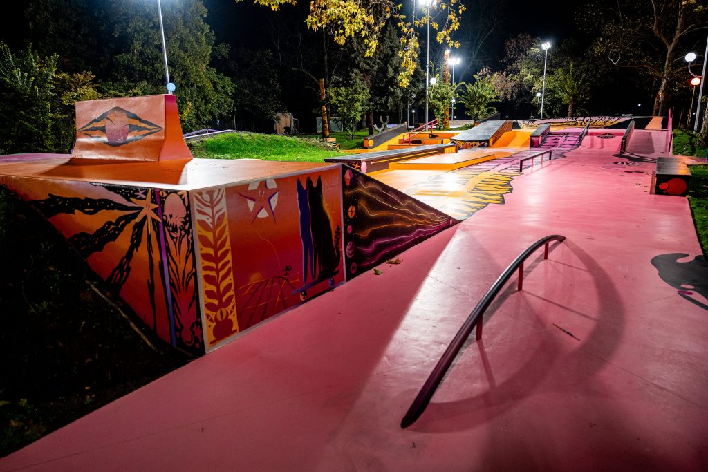 Скейт парк „Youth park“ — Русе — снимка 44
