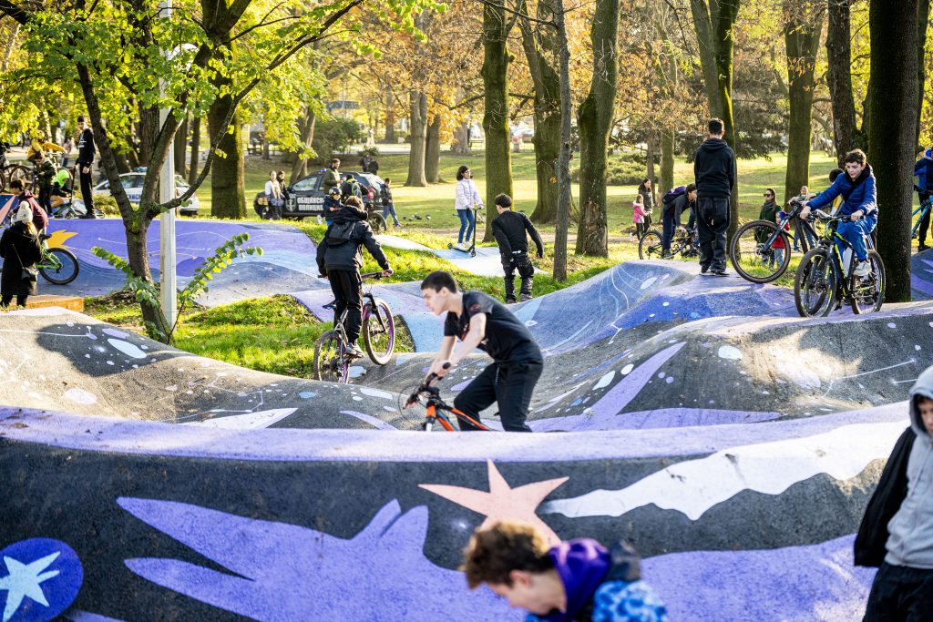 Скейт парк „Youth park“ — Русе — снимка 93