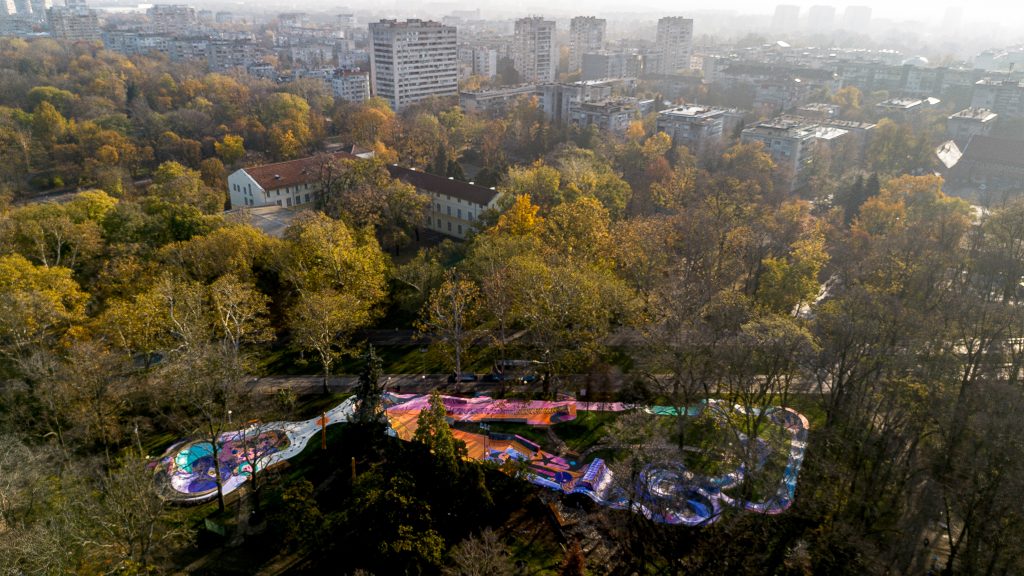 Скейт парк „Youth park“ — Русе — снимка 51