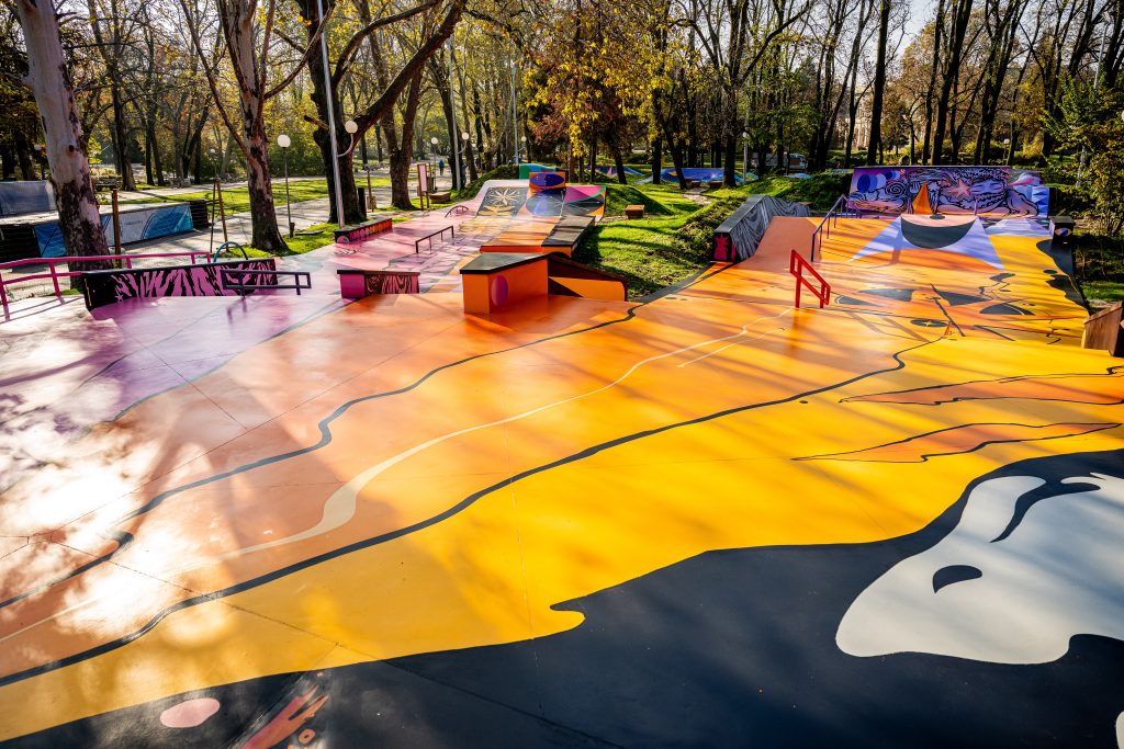 Скейт парк „Youth park“ — Русе — снимка 17